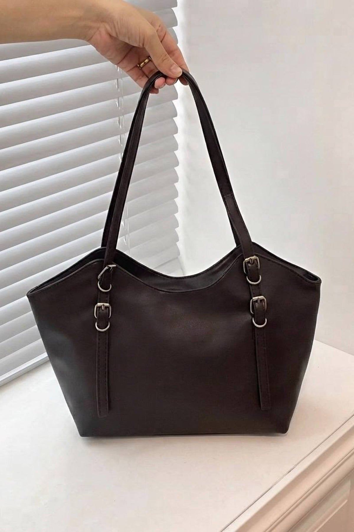Livia Kadın Çift Askılı Tokalı Fermuarlı Büyük Boy Omuz Çantası Günlük Şık Tote Shopper Çanta - Kahverengi