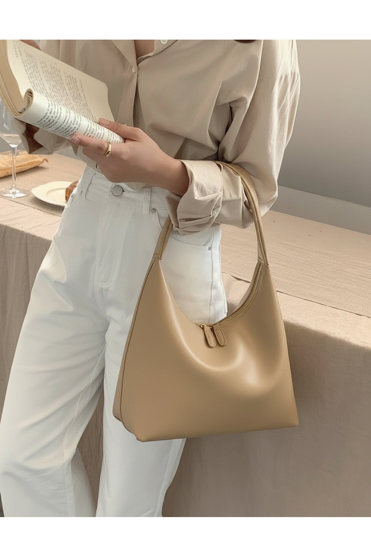 BLAZE Soft Deri Görünümlü Kadın El Kol ve Omuz Çantası Modern Minimal Hobo Çanta - Vizon