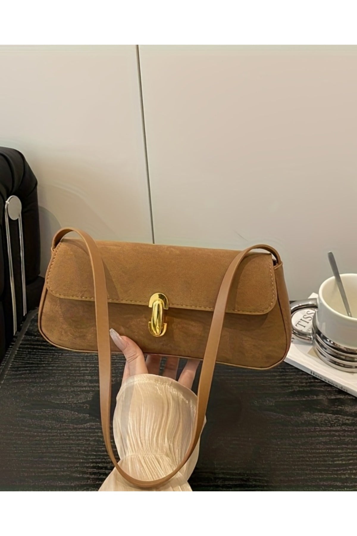 Liva Rugan Kadın Vintage Gold Tokalı Retro Model El ve Omuz Çantası - Vizon