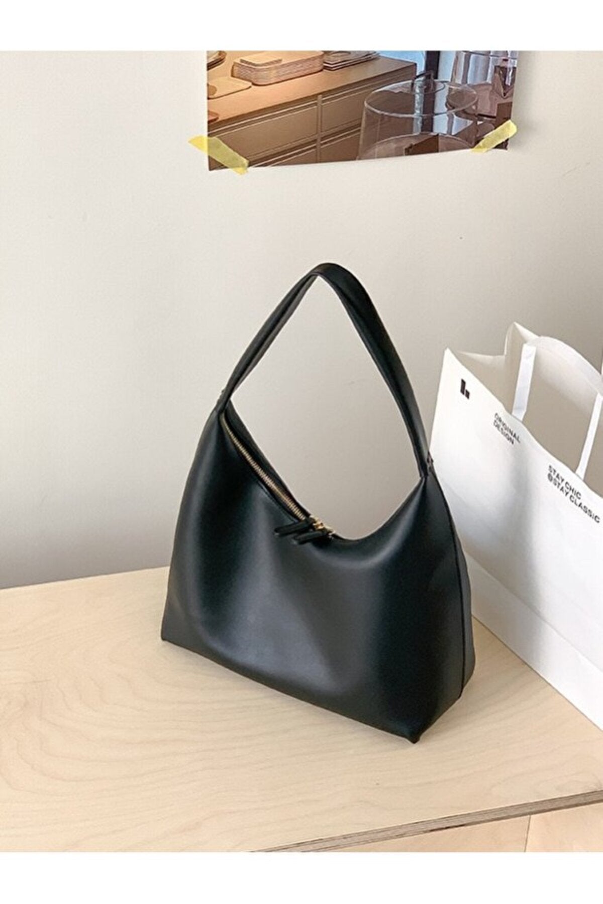 BLAZE Soft Deri Görünümlü Kadın El Kol ve Omuz Çantası Modern Minimal Hobo Çanta - Siyah